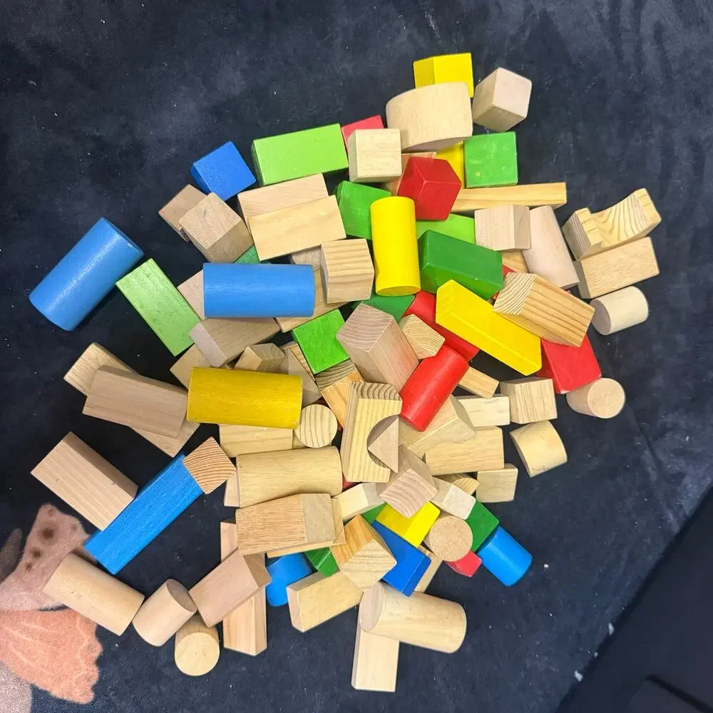 Assorted 100+ Piece Set Wooden Blocks Toys Classic Building Colorful Natural